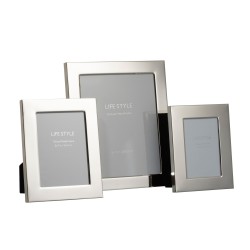 Cadre photo 20x25cm en métal argent 26.5x31.5x2.5 cm