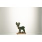 Renne sur socle en bois vert 22x17x5 cm Renne sur socle en bois vert 22x17x5 cm