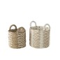 Set de 2 paniers avec chevrons en raphia blanc et naturel 32x32x30cm Set de 2 paniers avec chevrons en raphia blanc et naturel 32x32x30cm