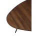 Table de salon arrondie de forme triangulaire en bois de tea tree marron Table de salon arrondie de forme triangulaire en bois de tea tree marron