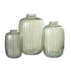 Vase en verre vert 13.5x13.5x20 cm