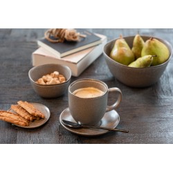 Taza de cerámica marrón de 10 cm de altura