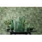 Vase irrégulier en verre vert 10x10x13 cm Vase irrégulier en verre vert 10x10x13 cm