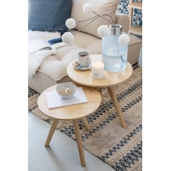 Taza de porcelana blanca de 10 cm de altura
