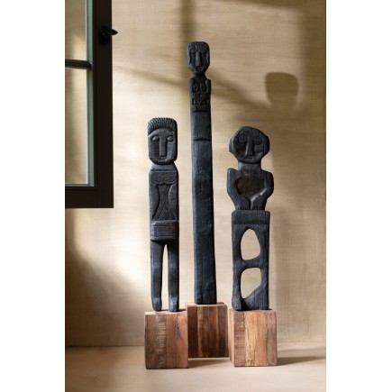 Statue Mara en bois recyclé noir 20x20x107.5 cm