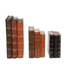 Livres en résine marron 19.5x12.5x27.5 cm