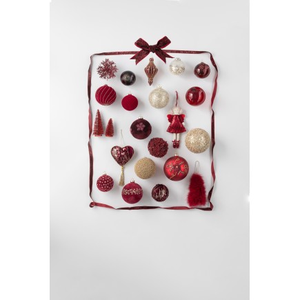 Coeur à suspendre en résine Bordeaux 12x5x28 cm