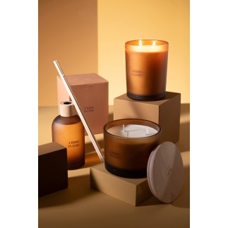 Diffuseur d’accords essentiels «Ambre Intime» 250ml en verre 7.5x7.5x27.5 cm