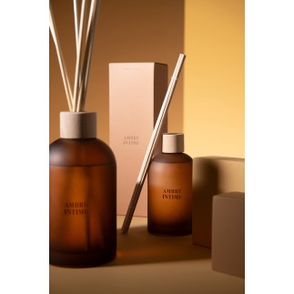Diffuseur d’accords essentiels «Ambre Intime» 500ml en verre 9.5x9.5x35.5 cm