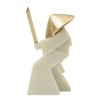 Estatuilla de samurai en resina beige 14x9x24,5 cm