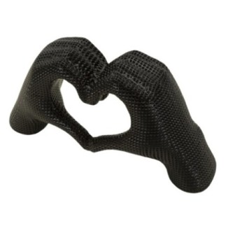 Sculpture en forme de cœur en résine noire 25x7.5x13.5 cm