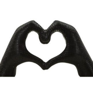 Scultura a forma di cuore in resina nera 25x7,5x13,5 cm
