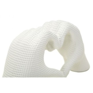 Sculpture en forme de cœur en résine blanche 25x7.5x13.5 cm