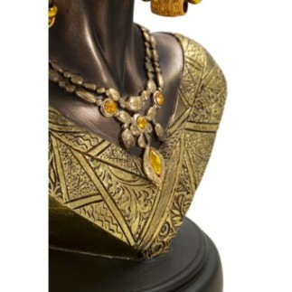 Busto di donna africana in resina marrone 21x16x38