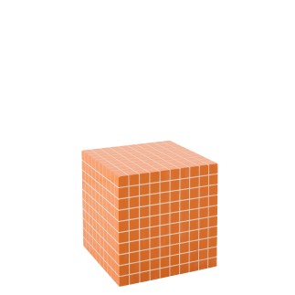 Tavolino cubico con motivo a scacchiera in legno arancione 34,8x34,8x35,2 cm