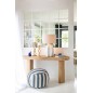 Pouf en bois et textile blanc cassé et bleu 61.5x61.5x45.5 cm Pouf en bois et textile blanc cassé et bleu 61.5x61.5x45.5 cm