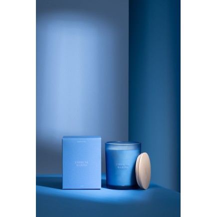 Vela perfumada «Embruns Marins» em recipiente azul 10,5 x 10,5 x 14 cm