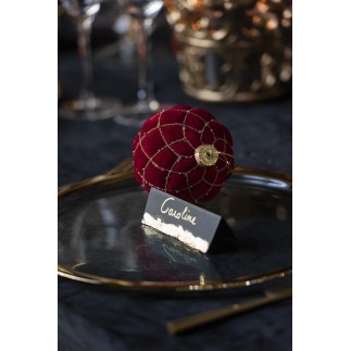 Boite de 4boules de Noël en verre rouge 10x10x10 cm