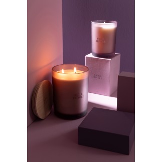 Vela perfumada «Higo Frívolo» 52h en parafina blanca 10.5x10.5x14 cm