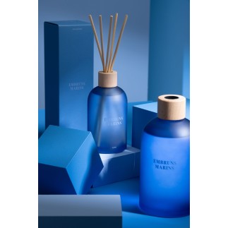 Vela perfumada «Embruns Marins» en tarro azul 7,5 x 7,5 x 27,5 cm