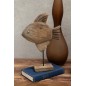 Statuette de poisson en bois de manguier marron 27x9.5x40 cm Statuette de poisson en bois de manguier marron 27x9.5x40 cm