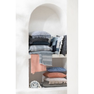 Coussin tissage semi-uni avec franges en coton bleu 45x45x12 cm