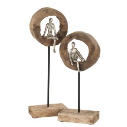 Personnage aluminium sur socle dans bois naturel 18x11x48 cm