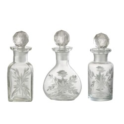 Lot de 3 carafe avec motif en verre H15cm
